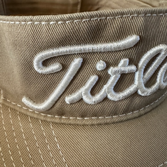 Titleist Pro V1 Golf Visor Tan White - Picture 6 of 9